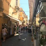 ベッド・アンド・ブレックファスト Historic Center ソレント