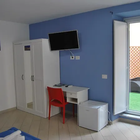 Historic Center לינה וארוחת בוקר סורנטו