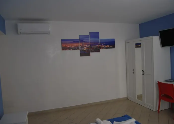 לינה וארוחת בוקר Historic Center סורנטו