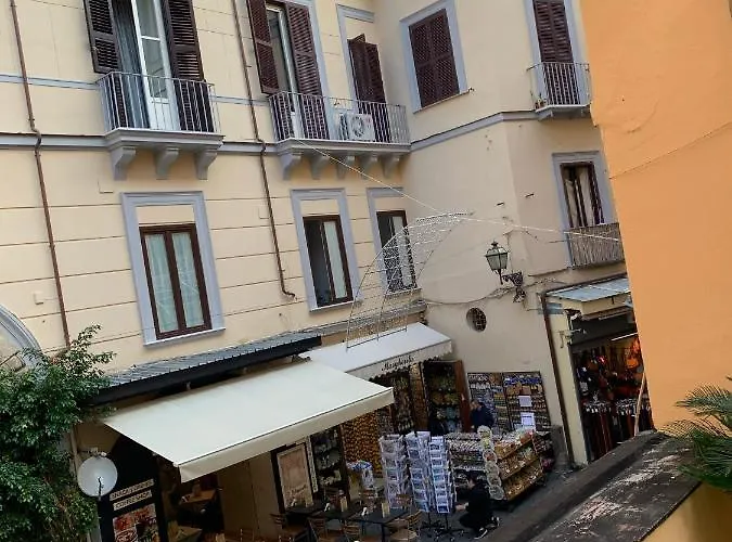 Historic Center לינה וארוחת בוקר