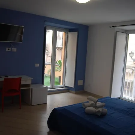 Nocleg ze śniadaniem Historic Center 4*