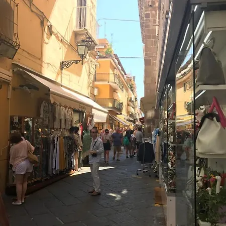 فندق مبيت وإفطار Historic Center سورينتو